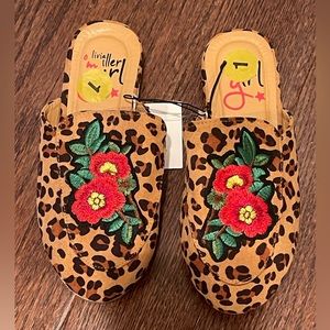 Olivia Miller Leopard Print  Slides girl Size 1 -NEW